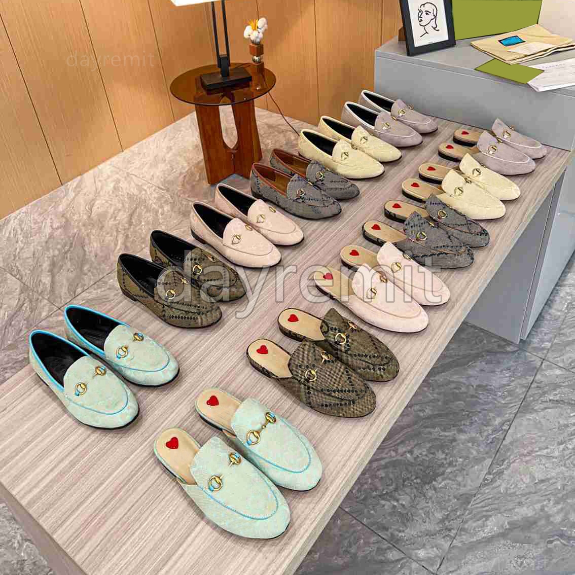 

Designer Slippers Princetown Mules Slipper Genuine Leather Women Buckle Loafers Shoes Metal Chain Embroidery Comfortable Casual Shoe Lace Velvet Slipper With Box, B12