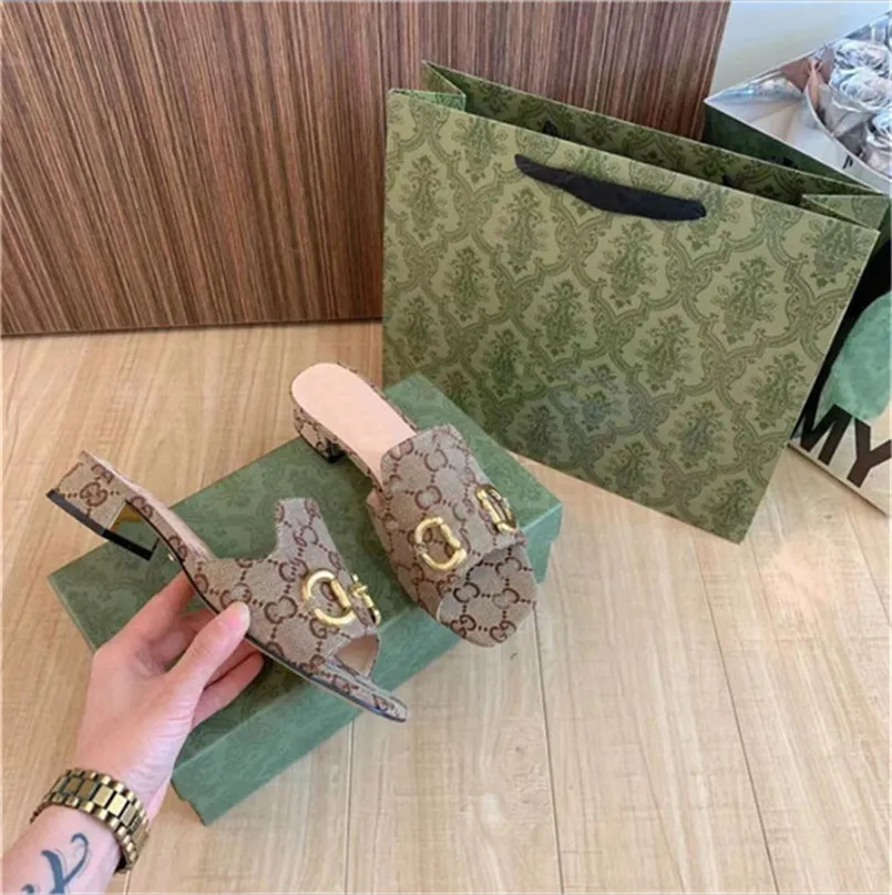 

2022 designer fashion women's sandals slippers leather thick heeled shoes 35-42 luxury atmosphere high quality, Flat heel