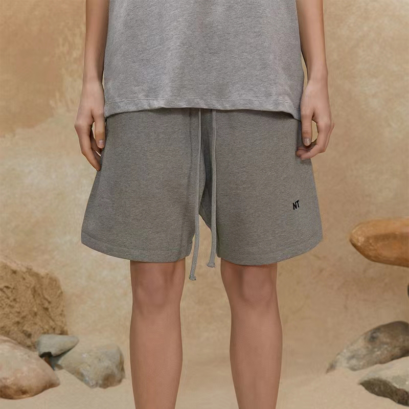 

23ss Europe Men Fleece Shorts Fashion Sweatshort 8th Flocked Velvet Logo Drawstring Running Middle Pants Cotton Jogging Short Sweatpants, Wheat