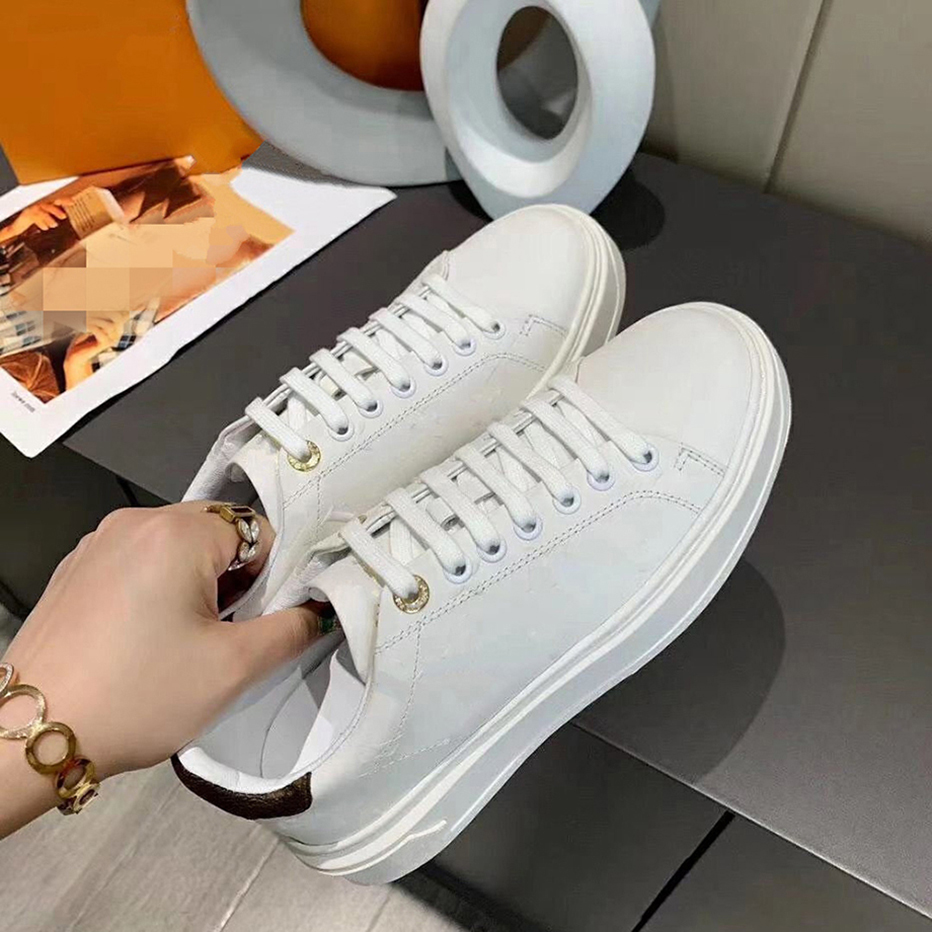 

Top Quality Fashion Sneakers Men Women Leather Flats Luxury Designer Trainers Casual Tennis Dress Sneaker MKIKJ00000001