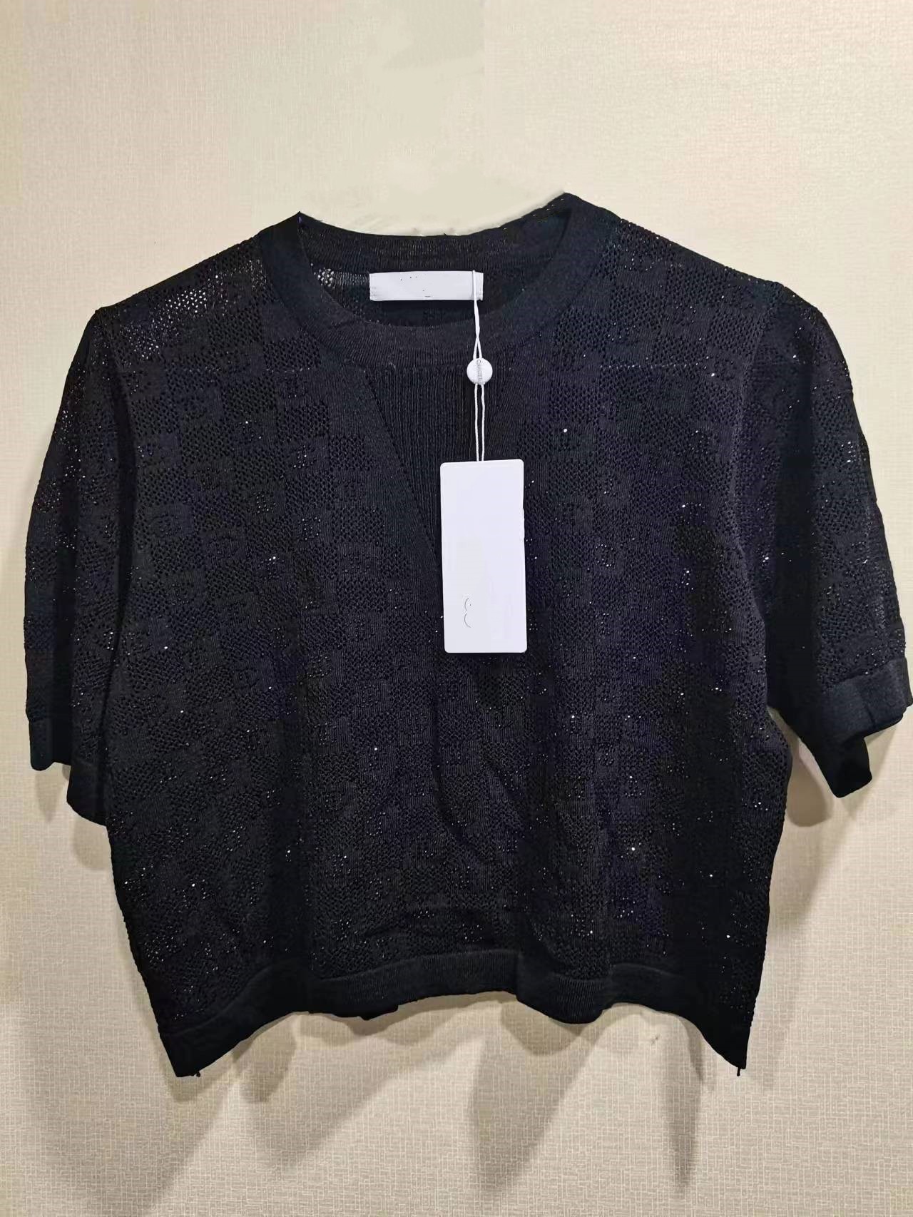 

Designer Women Hollowed Out Women's Knits & Tees Fashion New Retro Relief Hollowed Out Design Ice Silk Short 2023sss