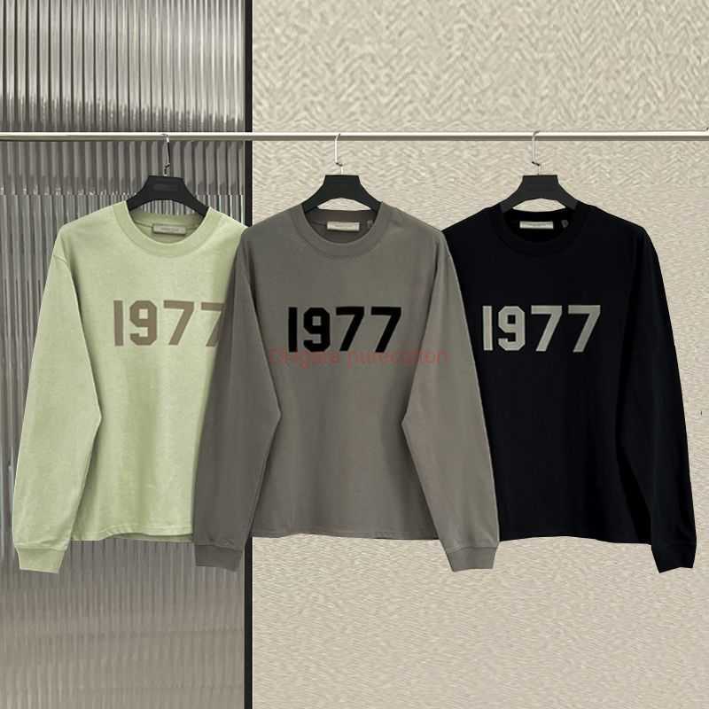 

Designer Fashion Clothing ESS Tees Tshirts Essen Fears Of God FOG High Quality 2022 Spring Autumn Cotton Long Sleeve Tshirt Flocked 1977 Loose Fit Fashion for Men Wome, Cement