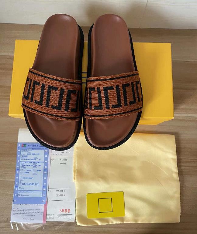 

F classic early spring new style, convenient and comfortable on the feet, exquisite workmanship! Wild models! Original imported fabric, size: 35-45 with box, 2#