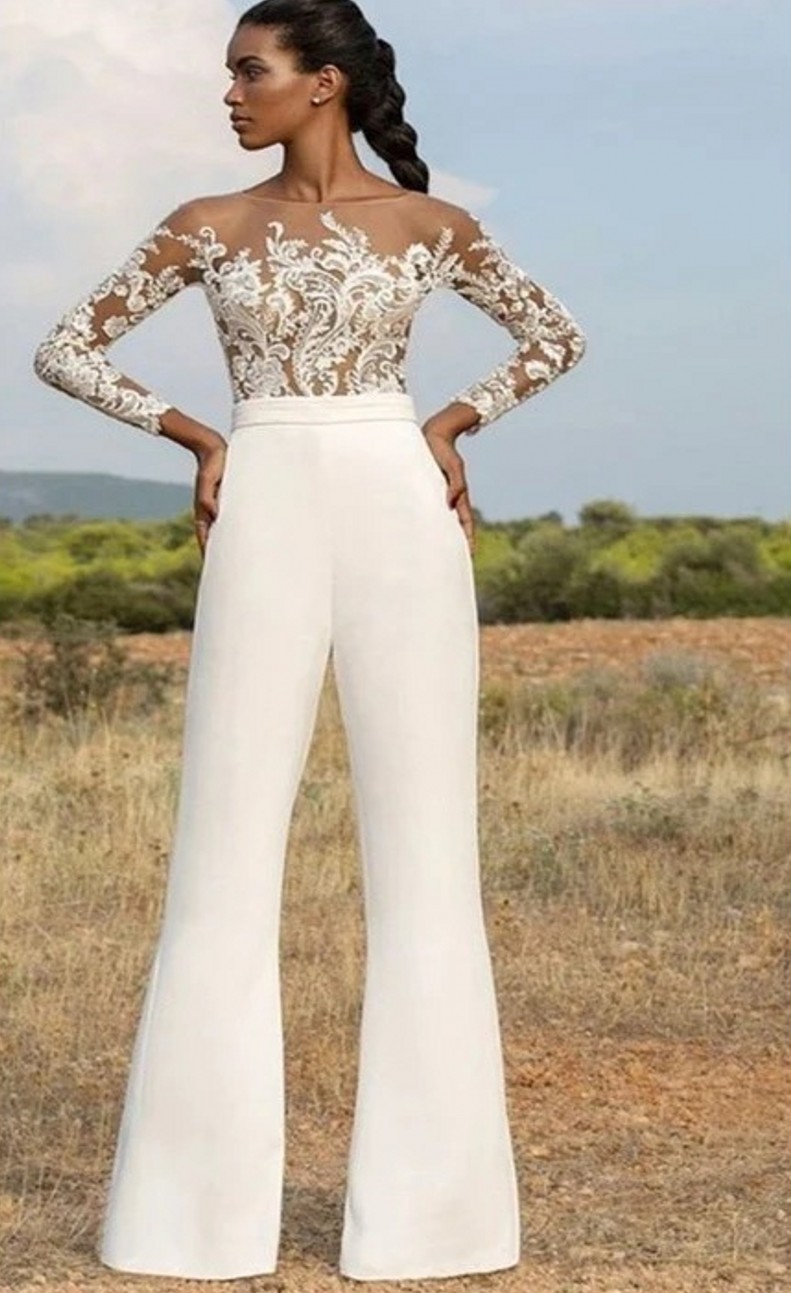 2023 Robe de combinaison de mariage col bateau avec illusion appliques dentelle robes de soirée de mariée pantalon costume illusion manches court