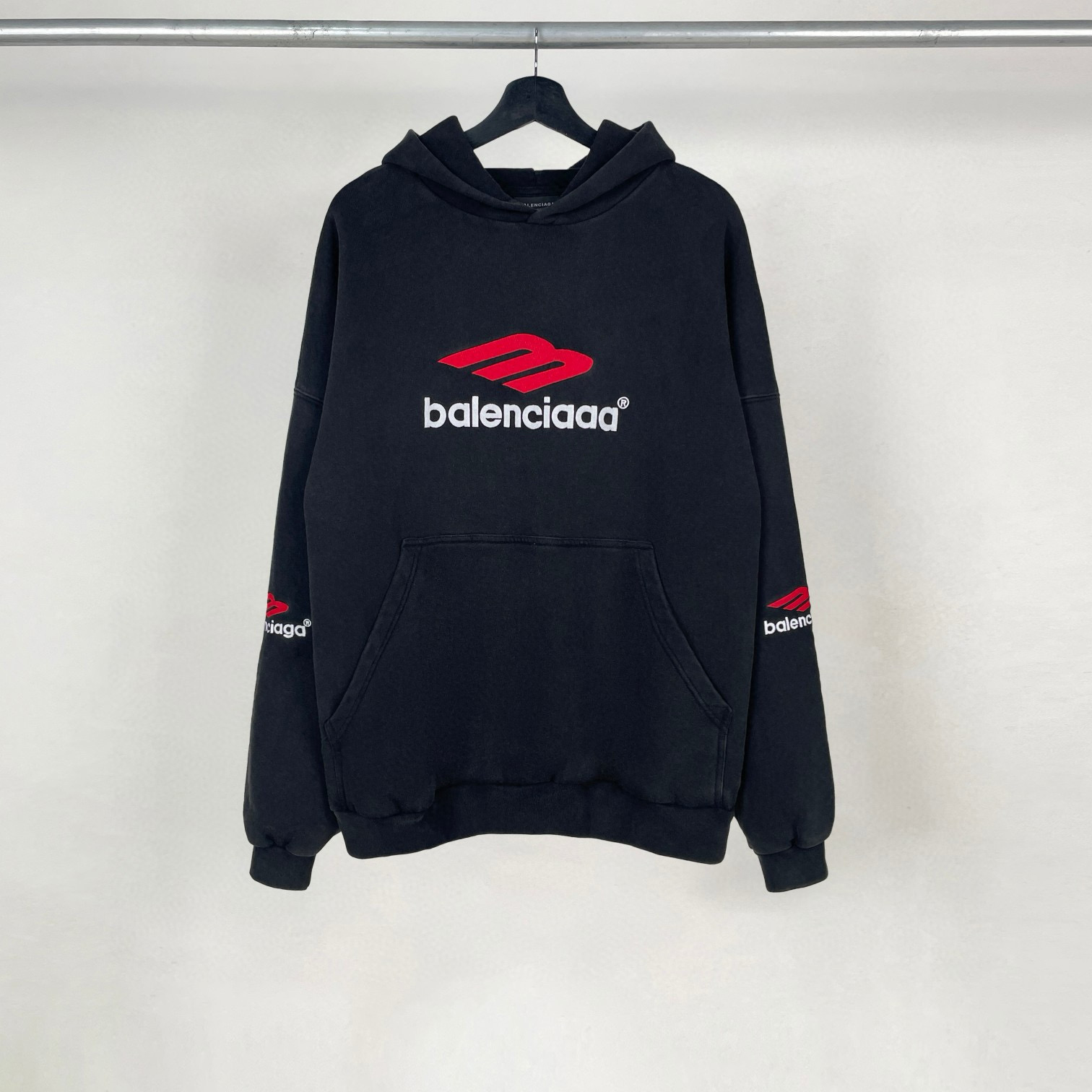 Nouveau pull tricoté avec lettre jacquard AOP en automne / hiver 2024 machine à tricoter e Custom jnlarged détail col rond coton Ff562