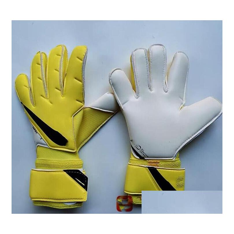 Goalkeeper Gloves New Version PHANTOM SHADOW Handbag Comfortable Football Goalkeeper Training Match Anti slip Shock Absorption