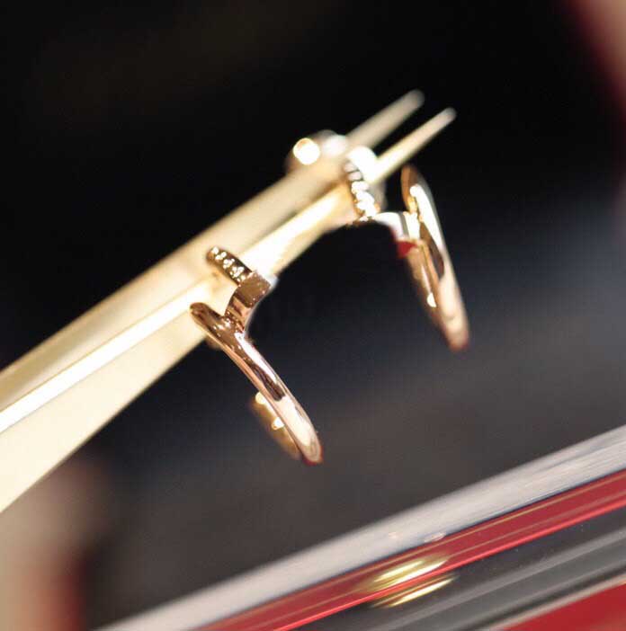 2024 V gold material Luxury quality stud earring hook shape in 18k rose gold plated women party engagement jewelry gift have box stamp PS2028