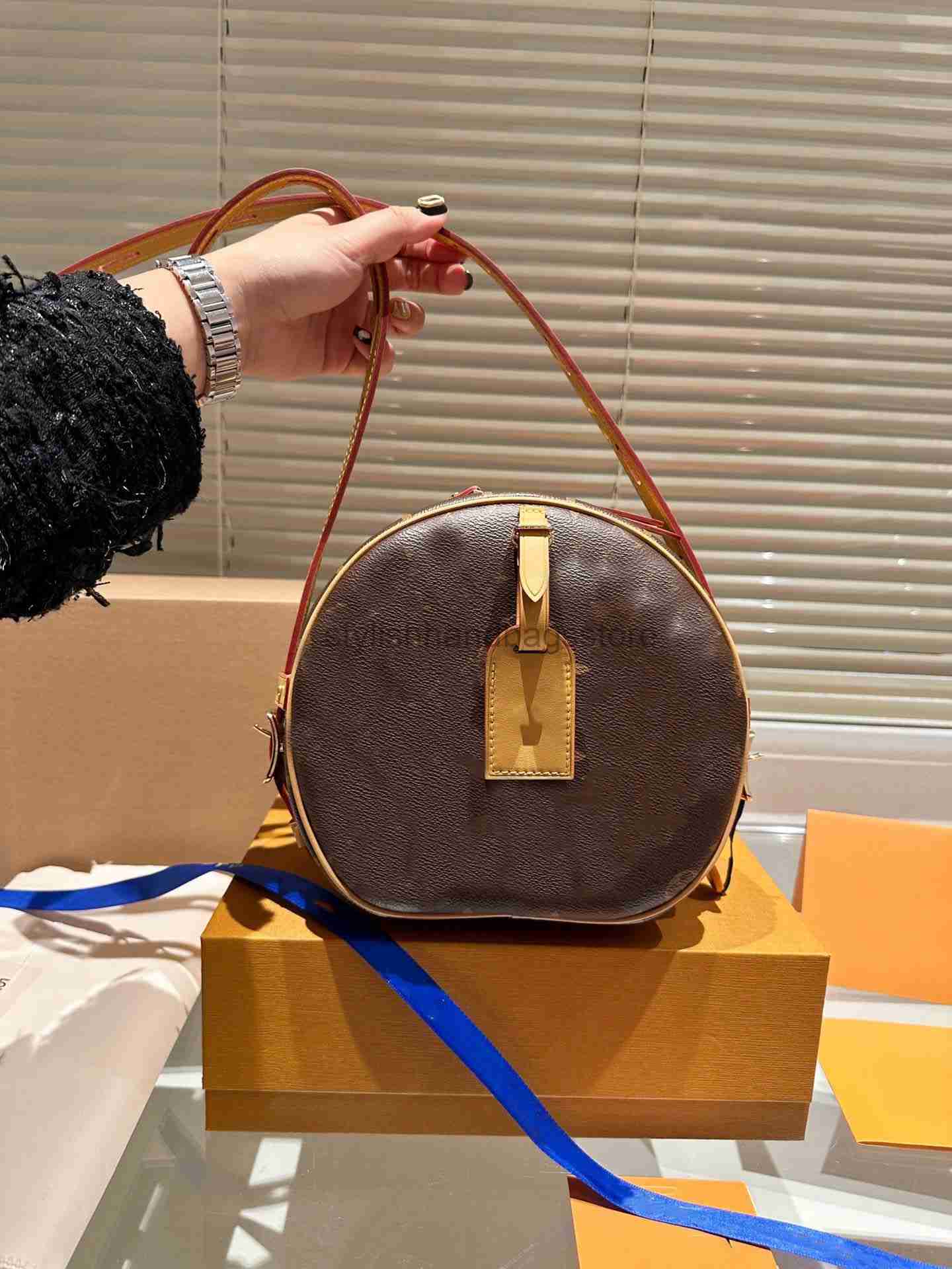 Designer Vintage Lettre Seau Sac pour femmes Sac à bandoulière Mode Pu Cuir Lady Sacs à bandoulière Marque de luxe Femme Sacs à main 2022 Y220609