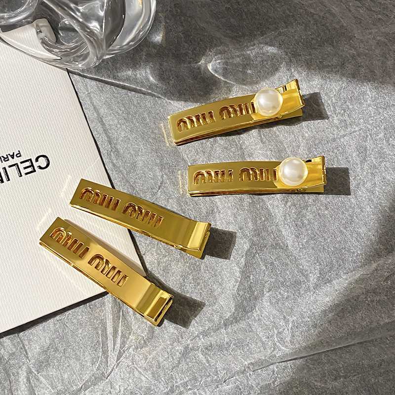 Hair Clips Barrettes Hair Clips Barrettes Designer Brand Miu Letter Metal Clip Duckbill Women&#039;s Golden Pearl Bangs High-end Feeling Side Hea-image-931508719