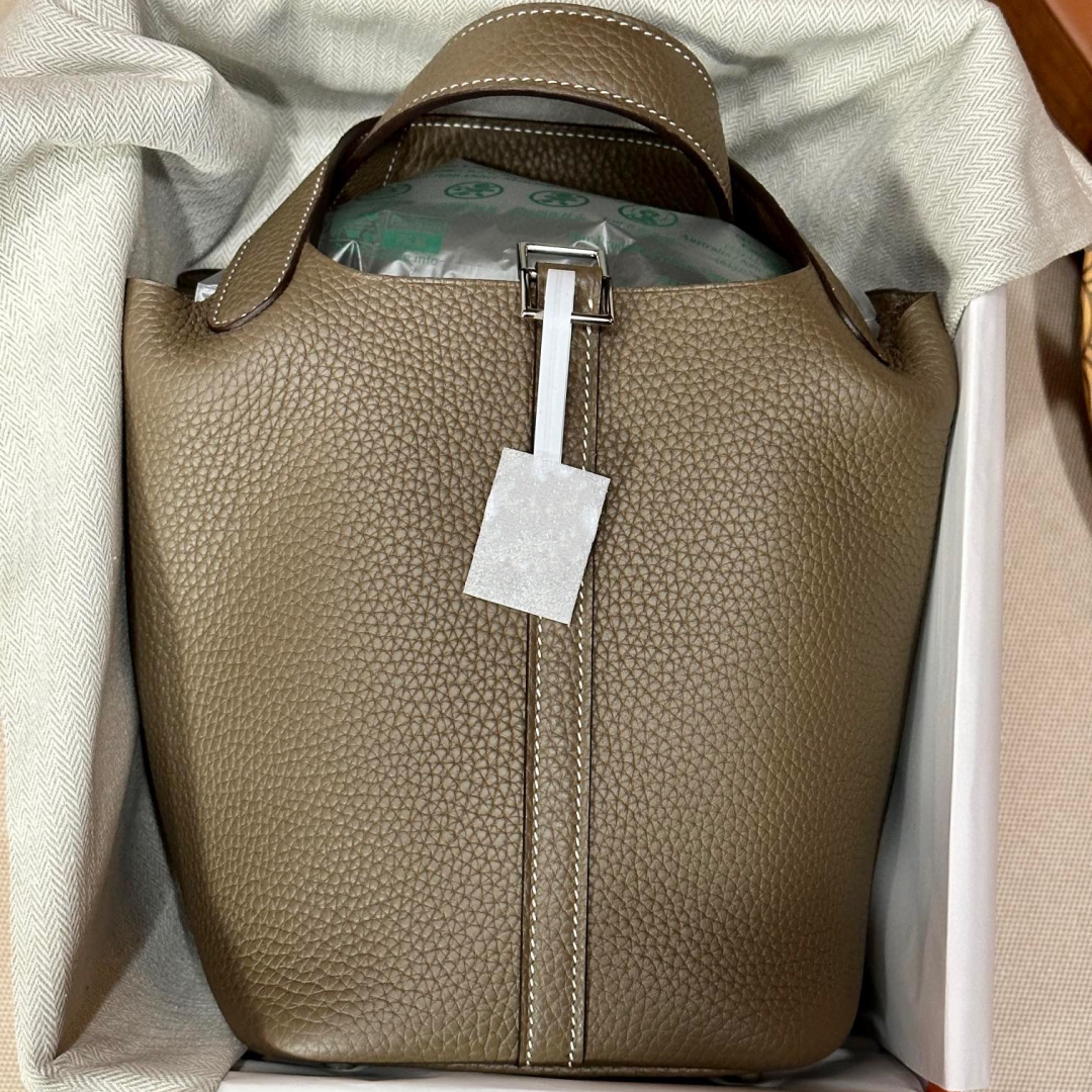 full handmade Leisure Bucket Bag 18CM Women's Tote Bag 22CM Classic Designer Bag TC Leather Capacity Bag with original gift box packaging Luxury Brand bags 10A quality 