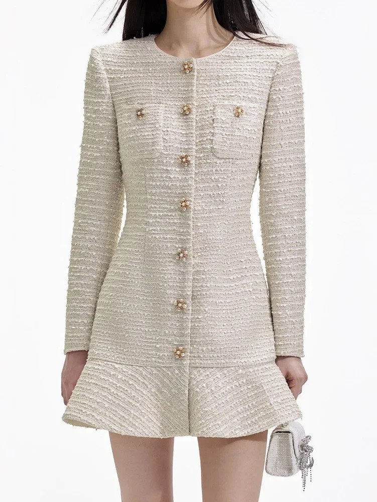 Robe décontractée en sergé, petit parfum, style a24, col rond, manches longues, sous-vêtements blanc cassé, à la mode, nouvelle collection 2026