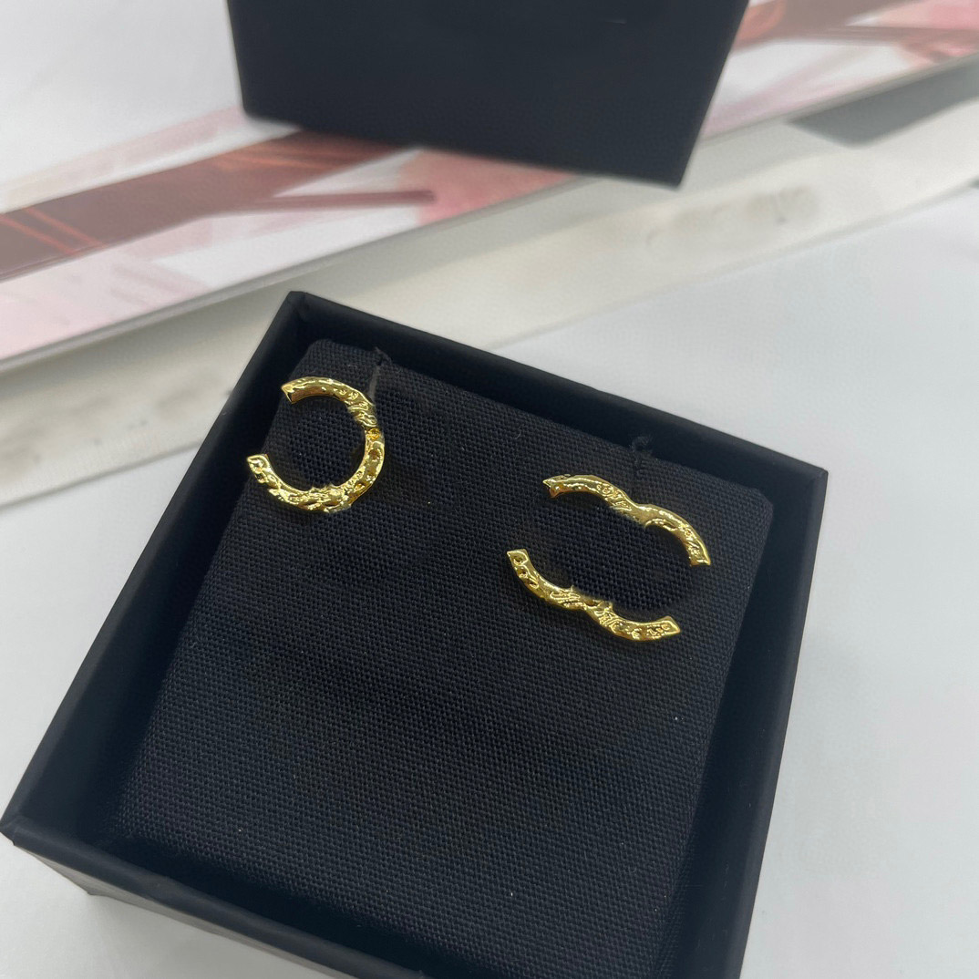 Luxury quality charm stud earring in 18k gold plated have stamp simple style PS3557A