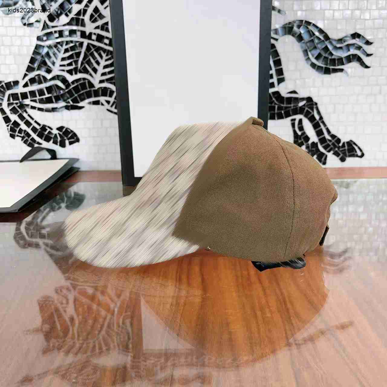 New baby Ball Cap designer child hats Complete labels Including brand box Size 3-12 Grid letter printing kids caps Dec10-image-930479555