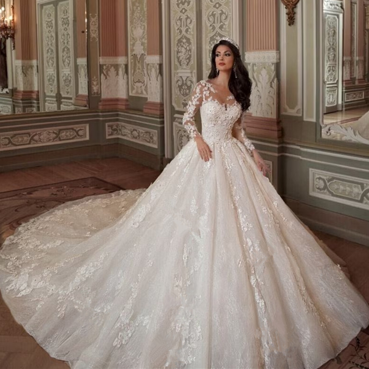 2024 Robes de mariée robe de bal pour femmes 2023 Per perles de manches longues 3D Appliques de mariée princesse