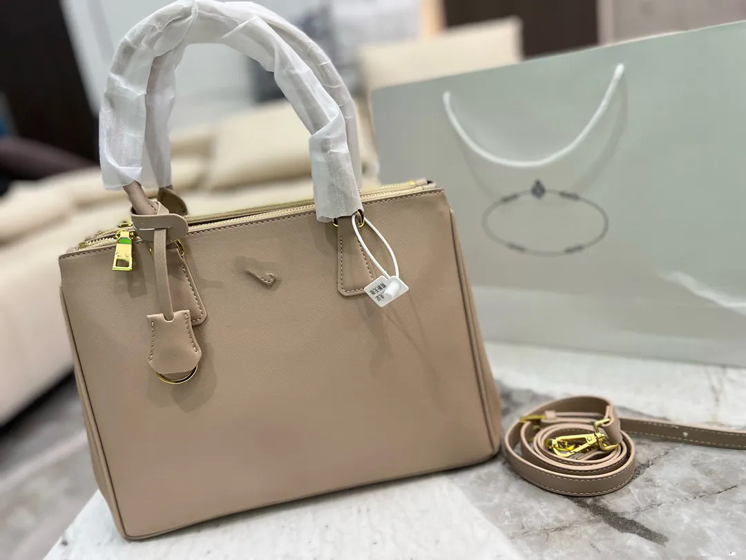 Mode Symbole Killer Sac Femme Luxurys Hommes Designer sur le Go Pra Sacs Lady Femmes Mens Crossbody Fourre-tout Hobo Sacs à main Sacs à main Port