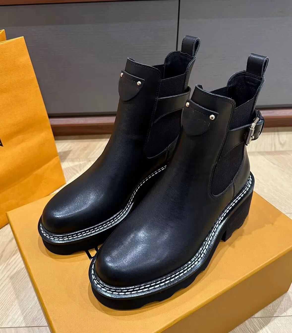 Designer de luxe Femmes Beaubourg Comabt Boot Bottines en cuir de veau Runner Sole Comfort Designer Lady Platform Short Chelsea Boots EU34-43