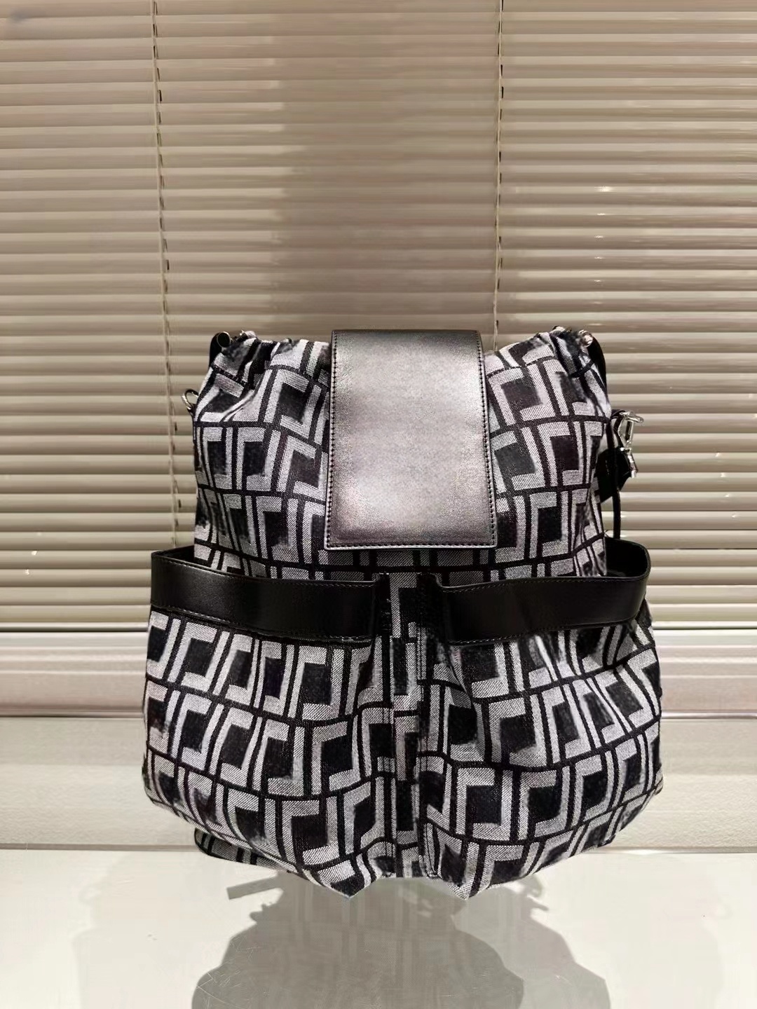 Designer Bag Women Backpacks Fashion Leather Splicing flip cover waterproof drawstring Backpacks Men Handbags Soft Trunk Shoulder Bag Schoolbag H-image-934441449