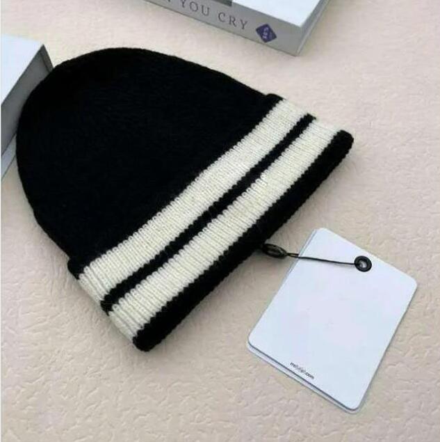 Designer wool high quality workmanship warm knitted hat NFC identifiable website indoor and outdoor wear classic trend