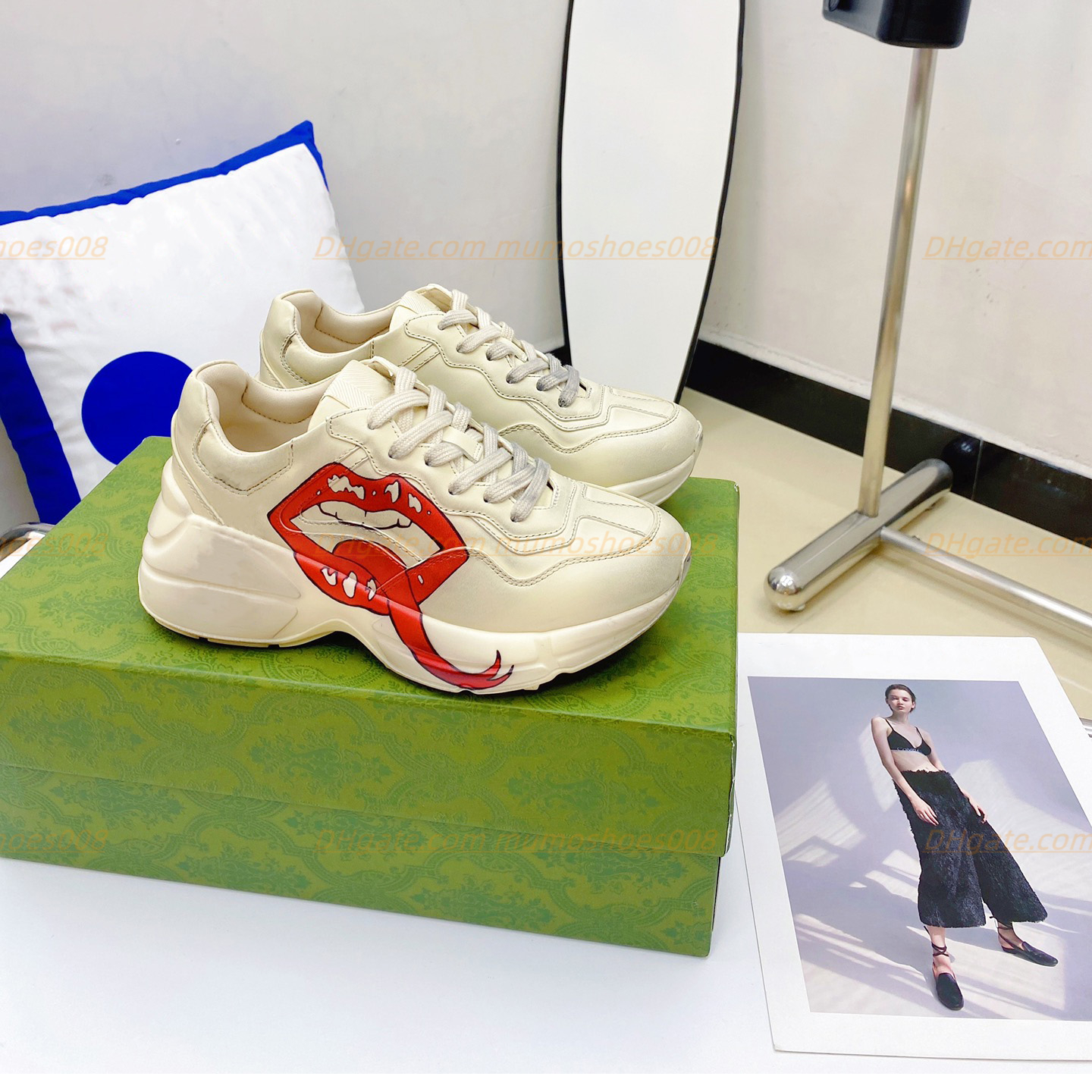 

Designer Rhyton Shoes Multicolor Sneakers Running Shoes Men Women Trainers Vintage Chaussures Platform Sneaker Strawberry tiger Mouth printing Shoe With Box, Color#24
