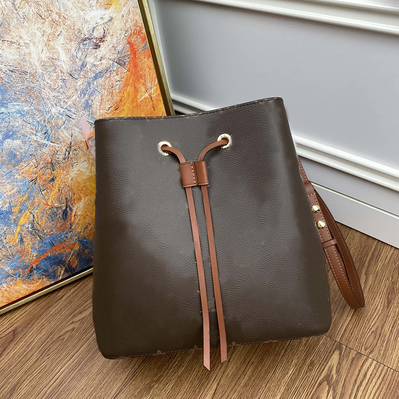 

10A top-level Designer bag 27cm Luxury bag Crossbody bag Shoulder Bags Womenbag Handbags purse LV008