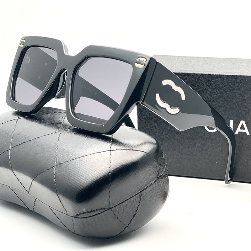 

Luxury designer sunglasses Men sunglasses sunglasses for women Classic sand sunglasses sunglasses with box very good