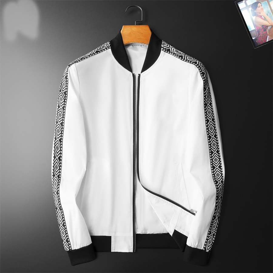 

Mens Jacket Hip Hop Windbreaker Fashion Thin Jacket Coats With Letters Inverted triangle Men Women Streetwear Waterproof Outerwear Coat High Quality 00785