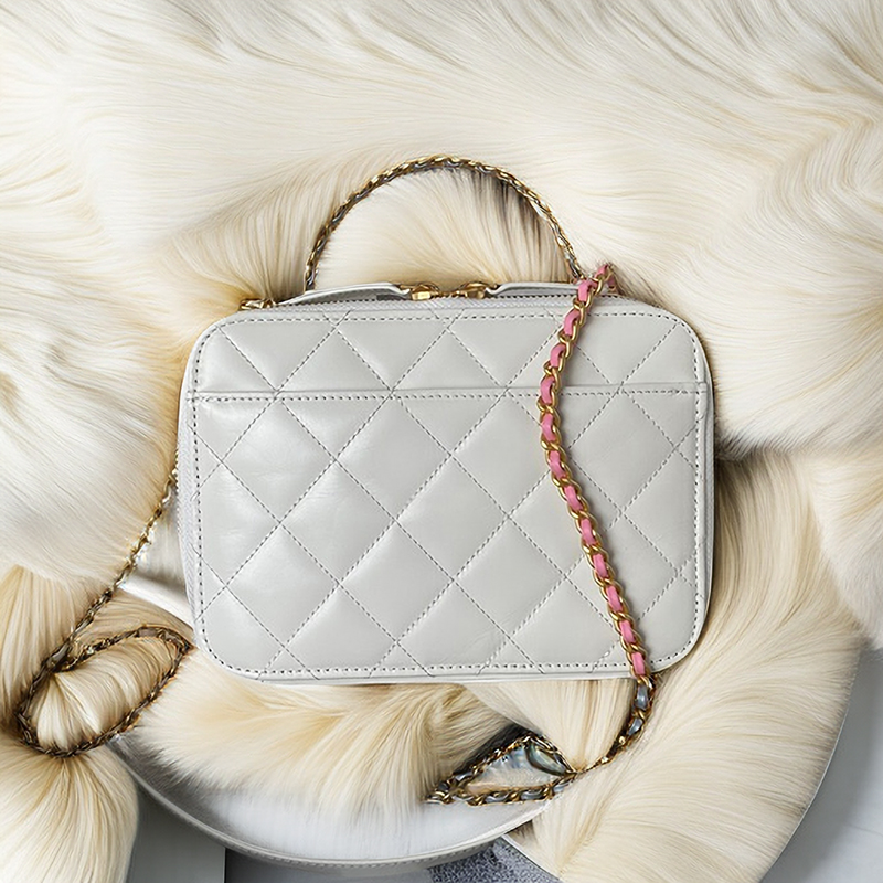 

Designer Cosmetic Bag Calfskin Vanity Case 10A Diamond Lattice Leather Crossbody Bag With Box C133, White