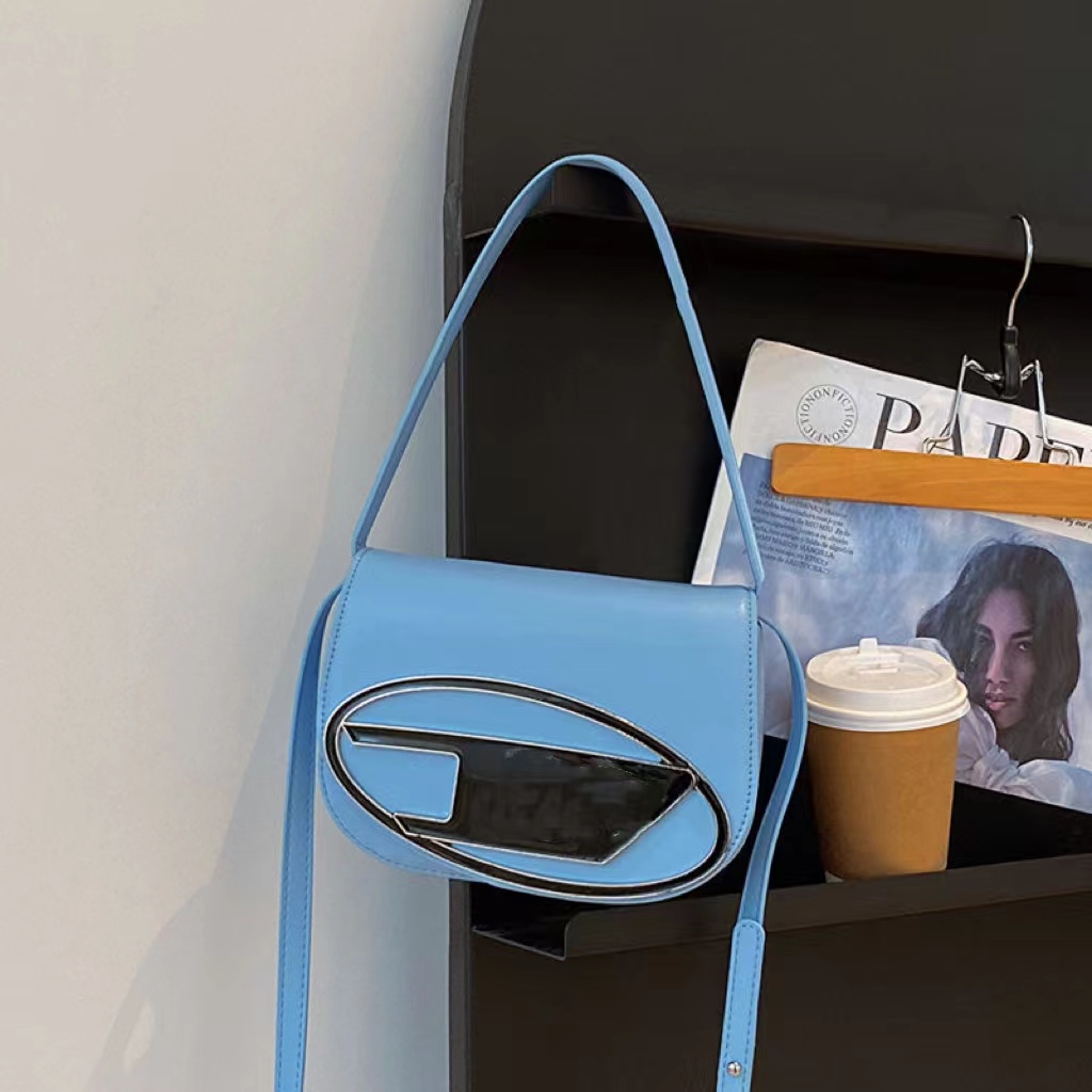 

Clamshell Luxury Tote Bag Women's Pocket Brand Leather Tote Bag 2023 Diesel Brand Bag Diesel Bag Women's Shoulder Bag Casual Handbag Unique Valentine's Belt Jingle bag, Clear