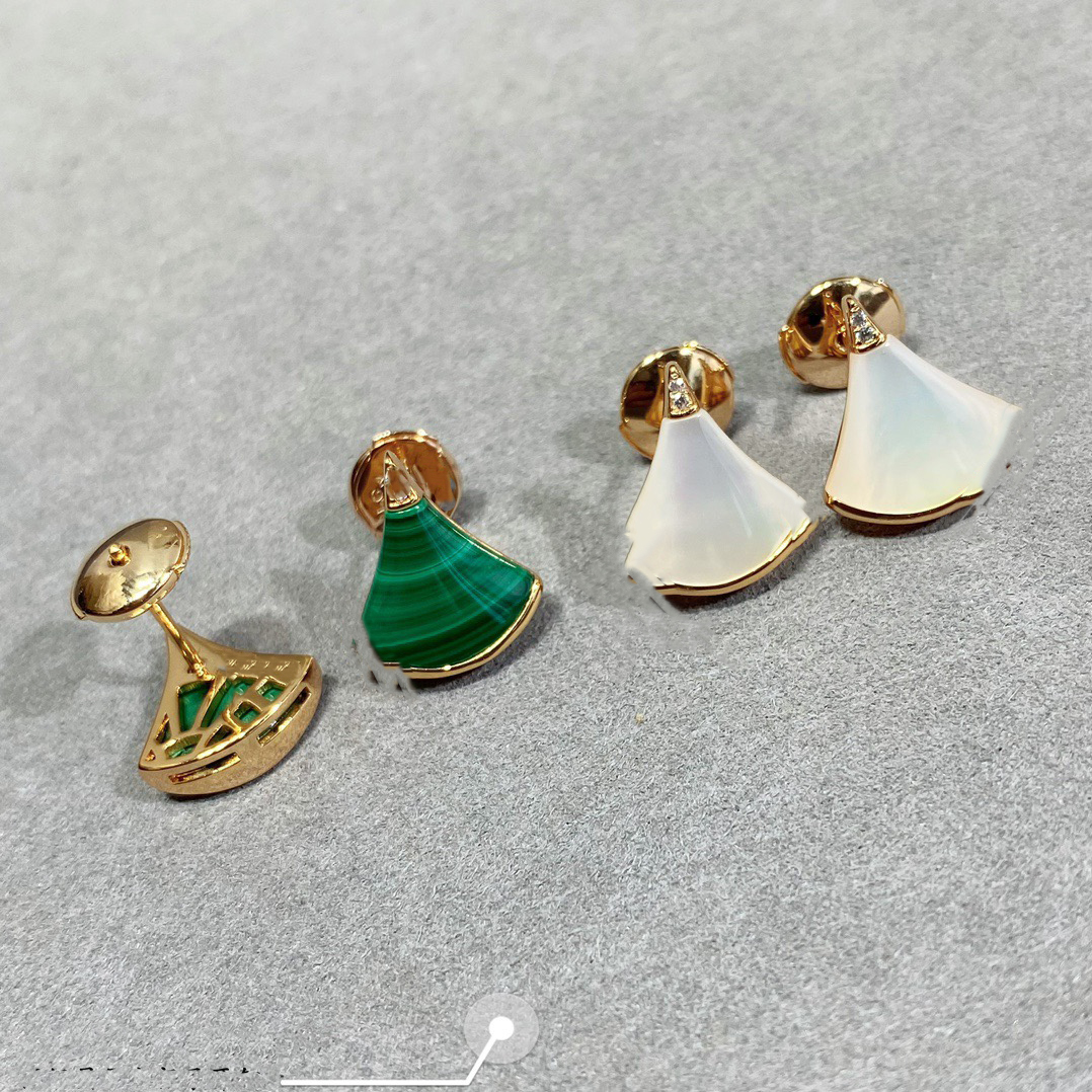 

Designer Women Sea shell Earrings little dress High quality Jewelry Multiple styles