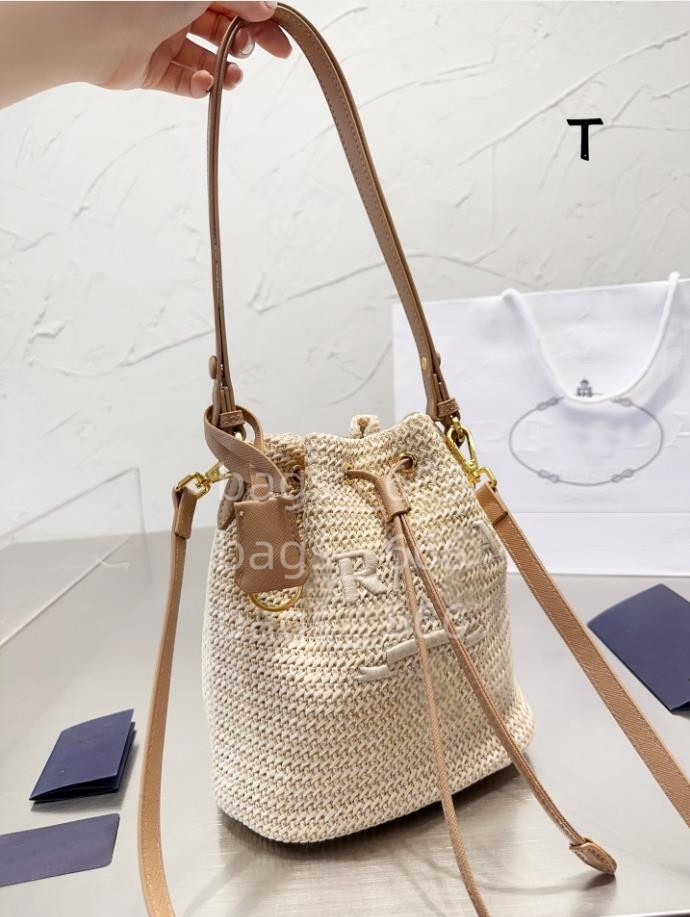 

23Ss designer women's straw bag Khaki lafite straw woven mini bucket bag luxury shoulder bag summer satchel letter handbag beach holiday bag wallet ll, White