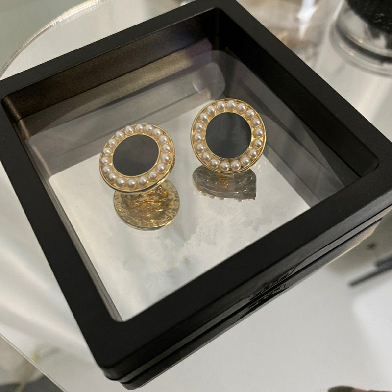 

Pearl Designer Earrings For Women Classic Retro Brand Ear Studs Vintage Letters Trend Womens Luxury Jewelry Christmas Gift