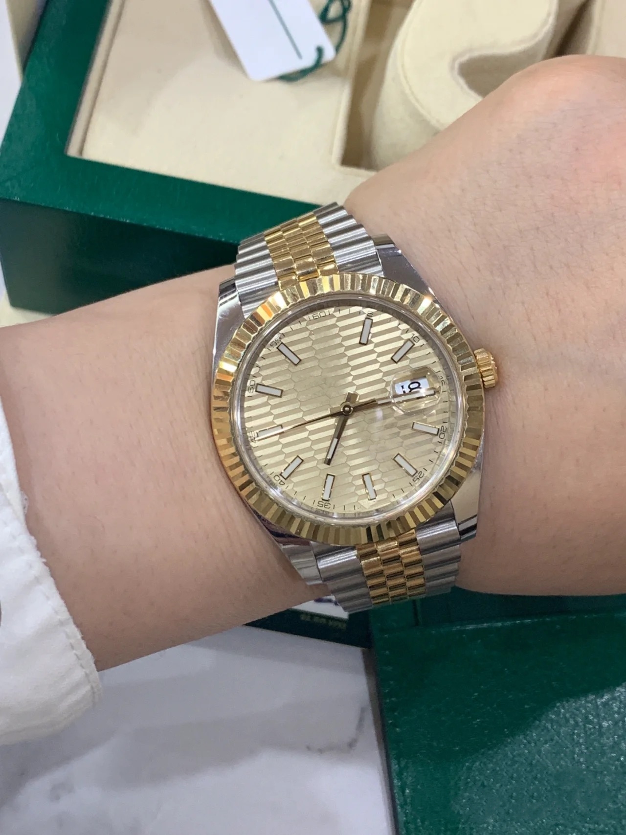 

SX Designer Watch Male Watch Automatic Watches 126333 41MM Gold Dial Jubilee Strap Folding Buckle Waterproof Wristwatches Gift Box