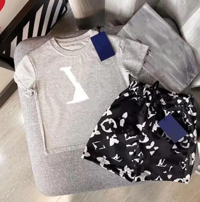 

Summer Clothing Sets Boys T-Shirt Cartoon Animal Print Designer Kids Clothes Girl Sports Two-piece Round Neck Short sleeve Pants 2-11 Years Dhgate