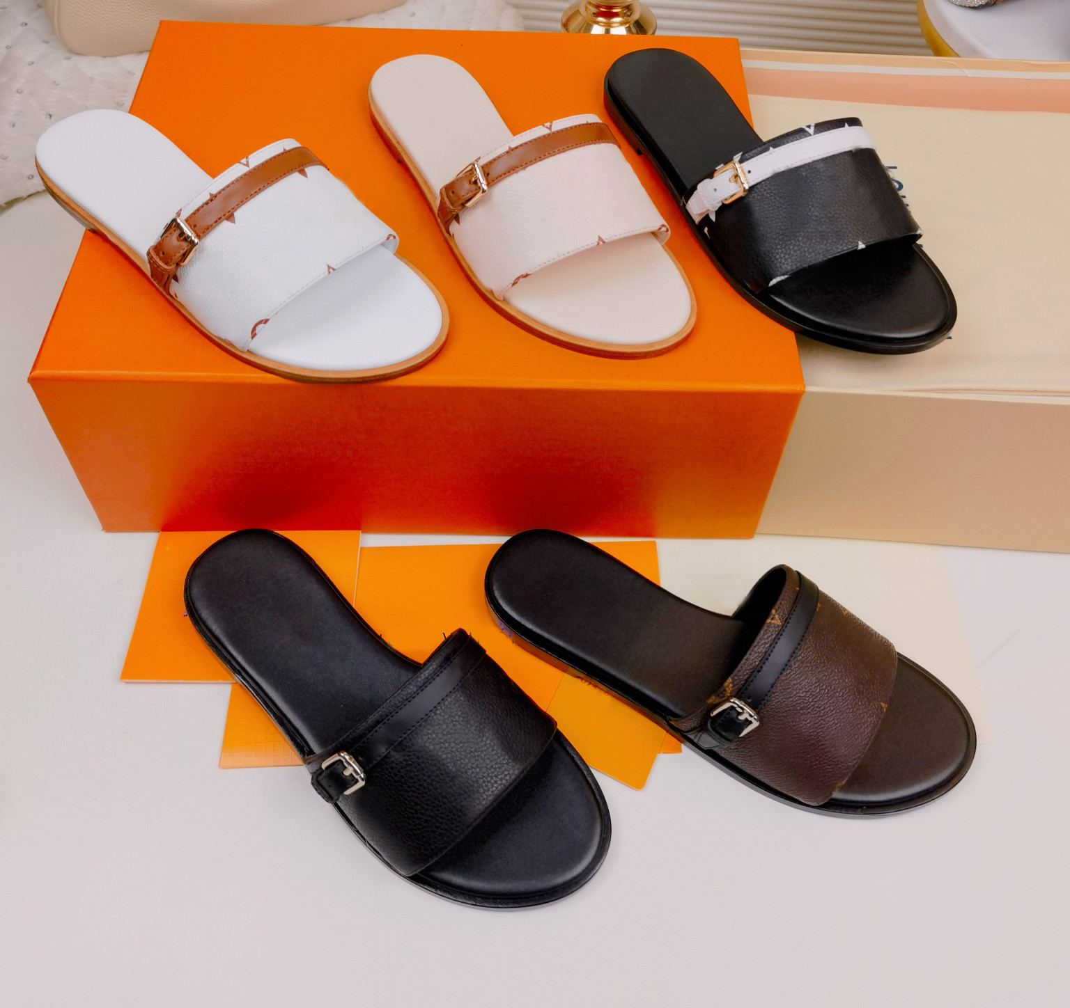 

2023 Women Flat Slipper Mule Classics Sandals Monograms canvas lamb leather Casual Outdoor Slippers Designer Summer Luxury Fashion Ladies Beach Flat Flip Flops, Customized