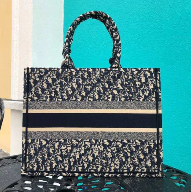 

Luxury Designers the CD tote bag Top Original Totes Bag Tiger Embroidery BOOK Handbag TOTE Women's Classic Handle Laptop Large Capacity Shopping Bag Commuting Canvas, #35 weave