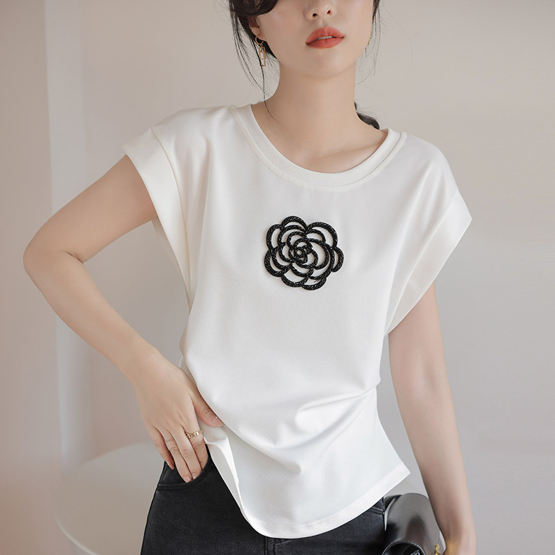 

Womens Tshirt Floral Beads Design Simple Line O-neck Shirt Desginer Elegant Nice Shape Top Casual Outfit for Holiday or Working S-XL, Extra shipping cost