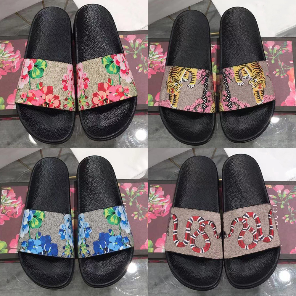 

Designer Slipper Women's Rubber Blooms Supreme Floral Slide Sandal Rubber Beach Summer Slippers Flat Thick Sole Bathroom Home Shoes Slippersr 36-48, 1#