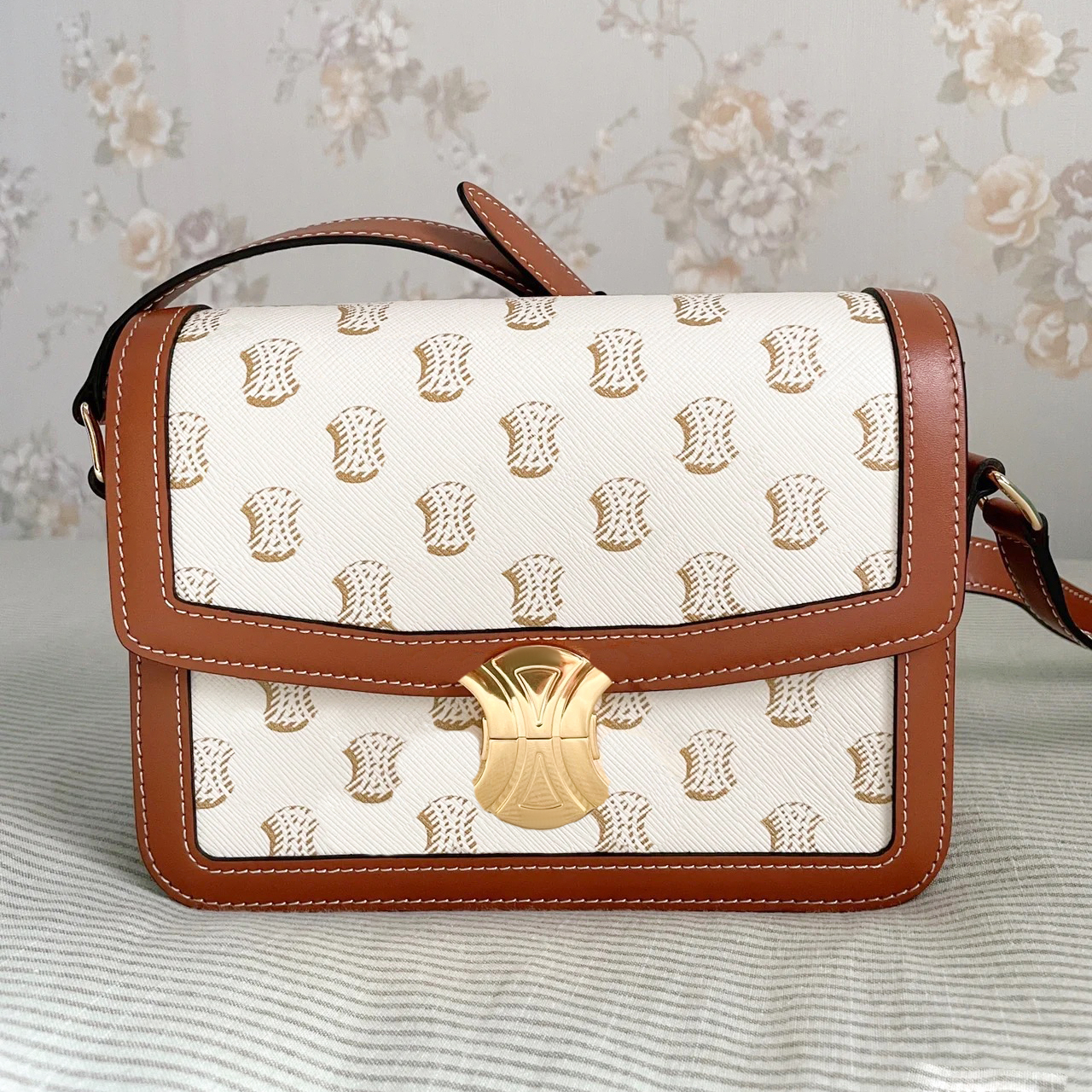 

Woman Luxury vanity Shoulder Designer bag Womens Genuine leather cross bodys Messenger bag mens teen triomphe envelope bag fashion tote clutch baguette hand bags, Brown