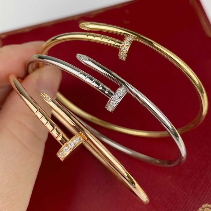 

Clou Gold Bangle Fine Nail Sterling Silver Hollow Elastic Bracelet 16-18cm Diamond for Woman Designer T0p Quality Official Reproductions Premium Gifts 011SDTQ
