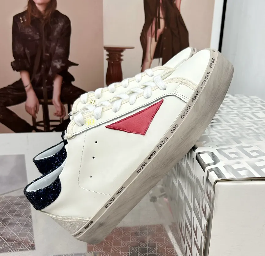 

Star Sneaker Dirty Sneaker Designer Men Women Lace-Up Trainers Flat Drees Luxury Leather Top-Quality Superstar Sequin Classi Shoes, Colour 42