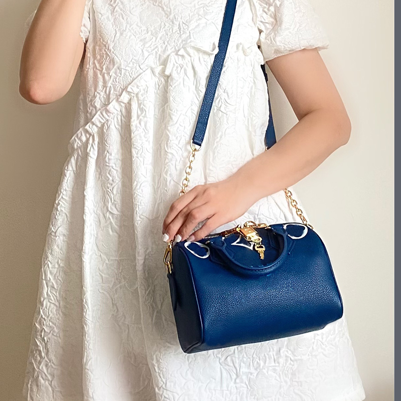 

10A top-level Designer bag 20cm Luxury bag Crossbody bag Shoulder Bags Womenbag Handbags purse LV033