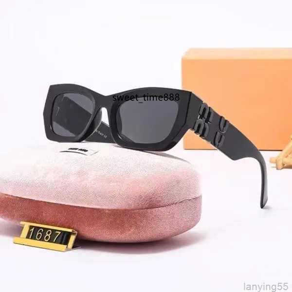 

Miu Trendy Vintage Women's Sunglasses Outdoor T1687 Special Tourist Street Photography sunglasses UV400