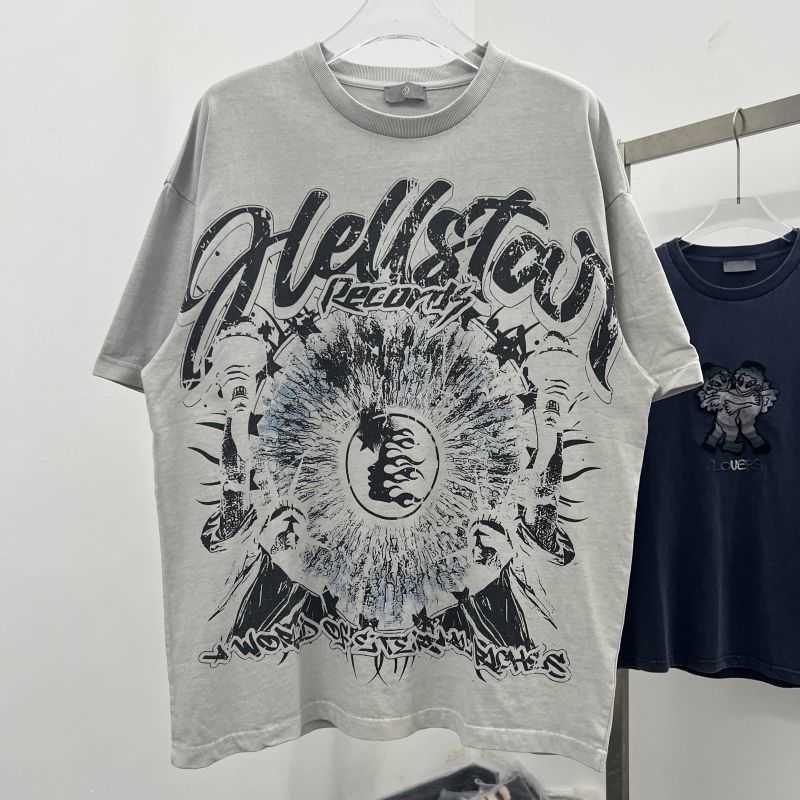 

Designer Fashion Clothing Tees Tshirts Hellstar Summer American Fashion Brand Staring Eye Print Tshirt Worn Out Mens and Womens Loose Hip Hop Short Sleeves Rock Hip h, Black