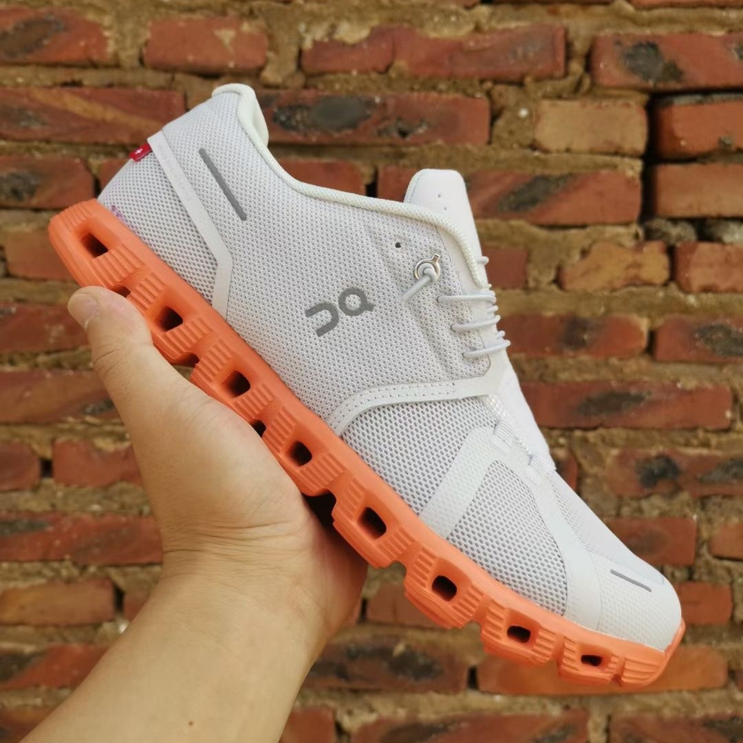 

cloud on x 5 Running shoes men women Black White Photon Dust Kentucky University White black leather luxurious velvet suede summer on cloud