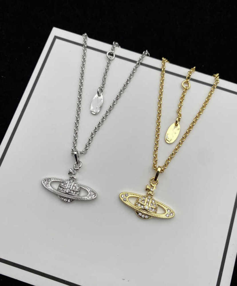 

Pendant Necklaces Designer Letter Vivian Chokers Luxury Women Fashion Jewelry Metal Pearl Necklace cjeweler Westwood yuiy Motion current 30ess