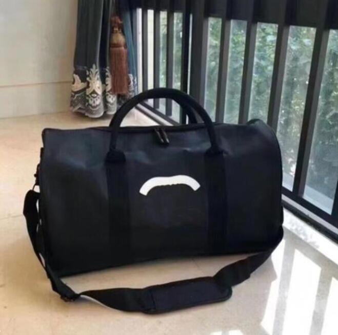 Luxury Duffle Bags Designer Brand Large Capacity Handbags Outdoor Sports Packs Men Womens Handbag Nylon Travel Bag Fashion Shoulder Bag