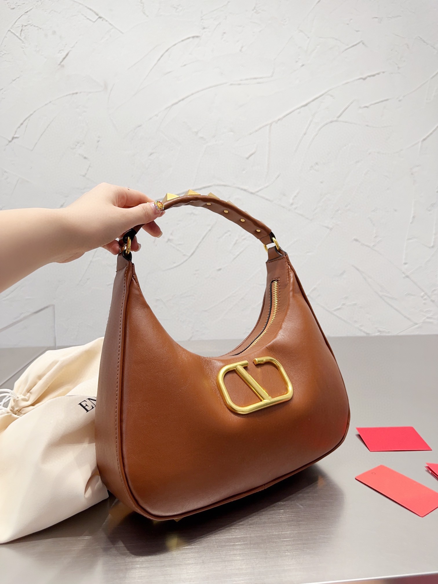 

Designer Underarm Small Handbags Women Shoulder Bag Soft Hobo Half-moon ladies Purse Chain Strap Croissant bags Pink Purse, Black