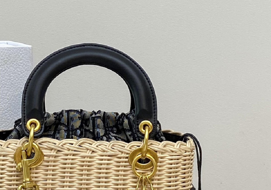 

DIY Bags clothes shoes hats everything luxurys handbags crystal mini bag