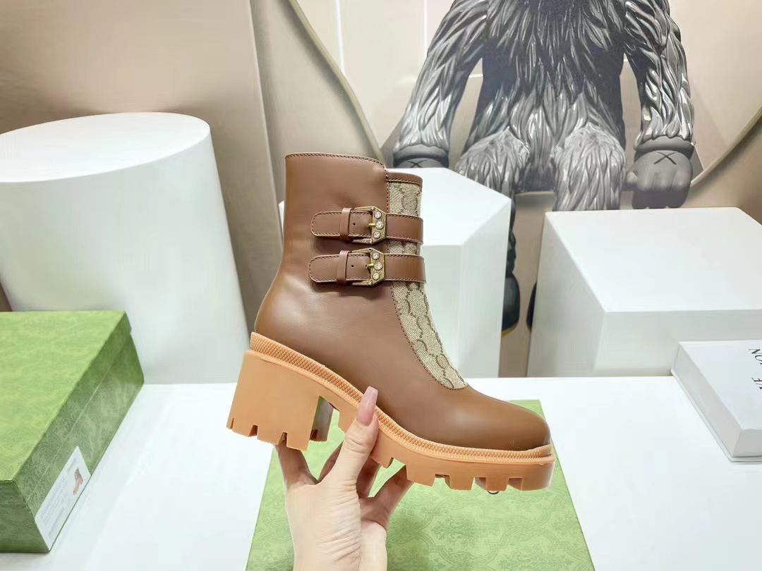 Designer women's ankle boot with double letter Beige and ebony maxi canvas with black leather shoes Lace-up and ankle zip closure boots 35-42