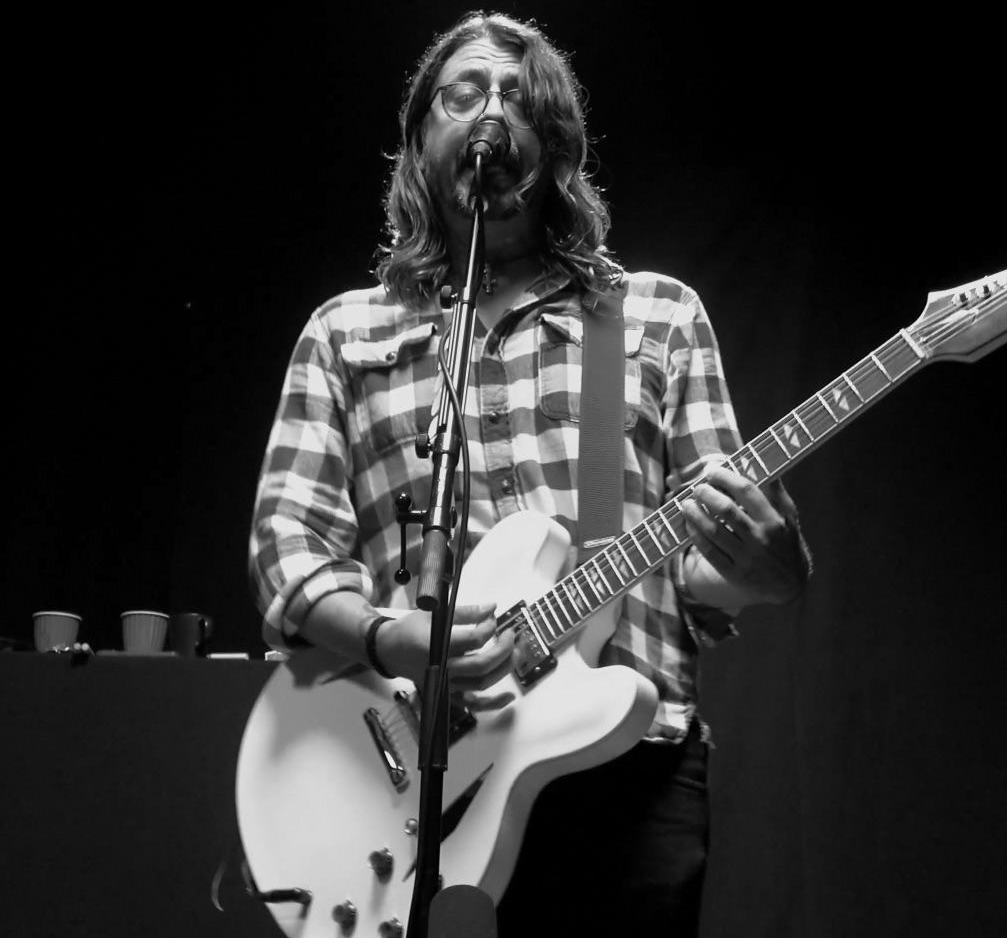 

Dave Grohl DG 33 TriniLopez White Semi Hollow Body Jazz Electric Guitar Six-a-side Headstock, Double F Holes, Split Diamond Inlay, Grover Tuners Chrome Hardware
